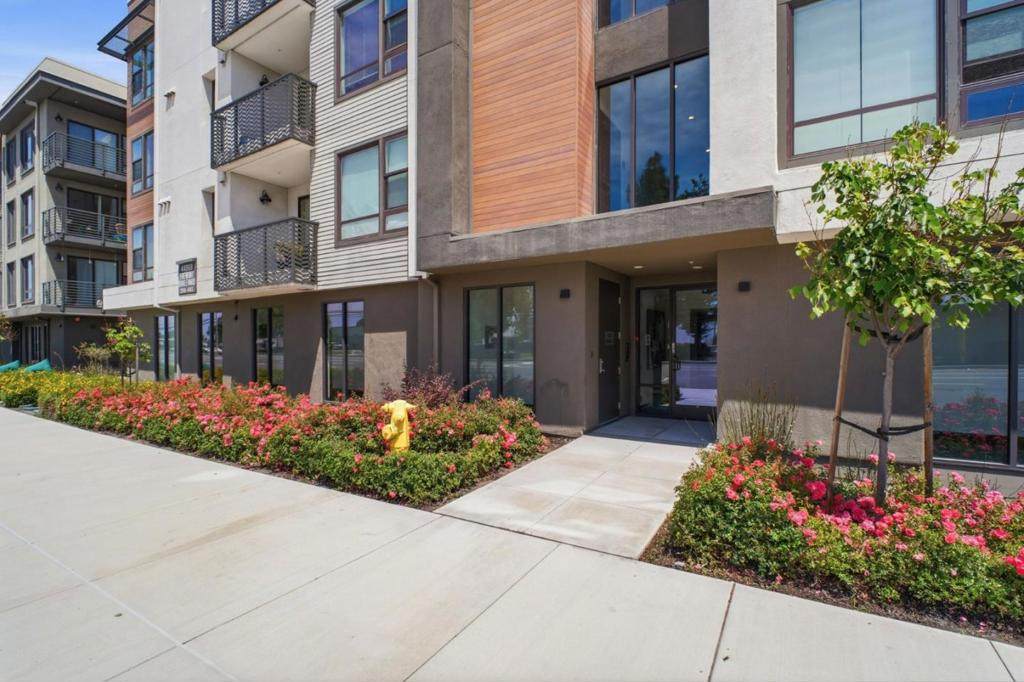 44868 Fremont Boulevard - Photo 1