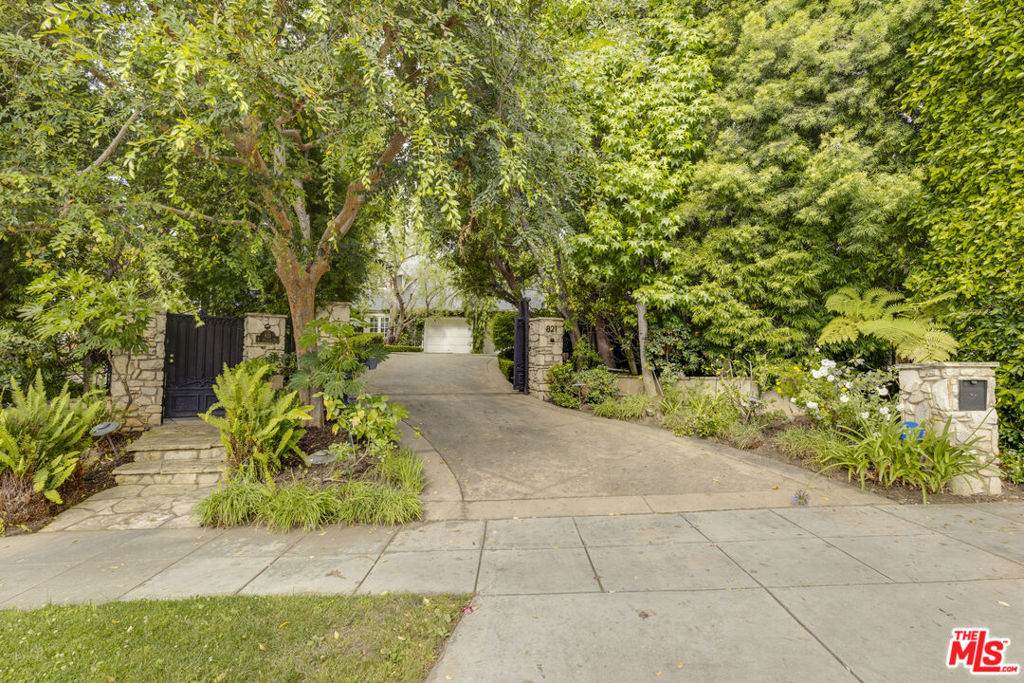 https://bt-photos.global.ssl.fastly.net/socal/orig_boomver_1_432188048-2.jpg