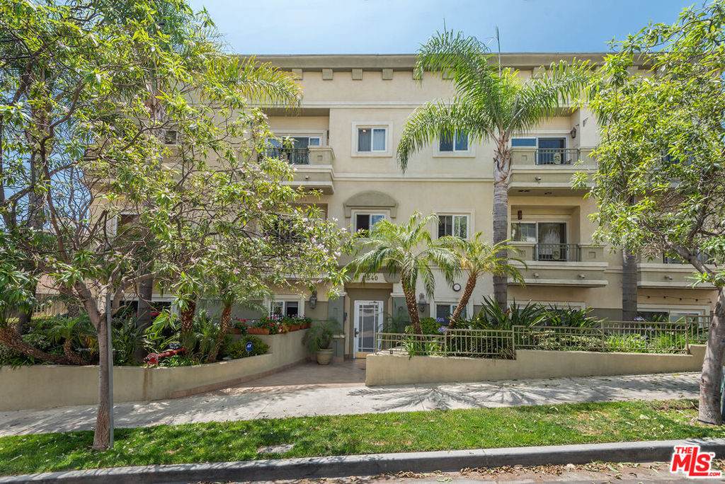 11540 Rochester Avenue - Photo 1