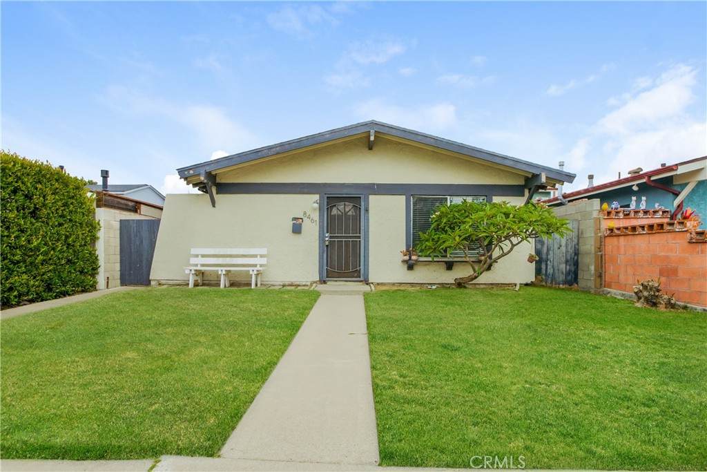 8461 Lomond - Photo 1