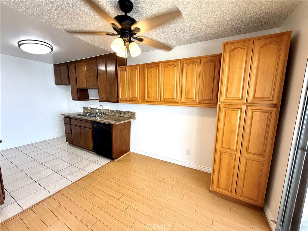 23605 Golden Springs - Photo 1