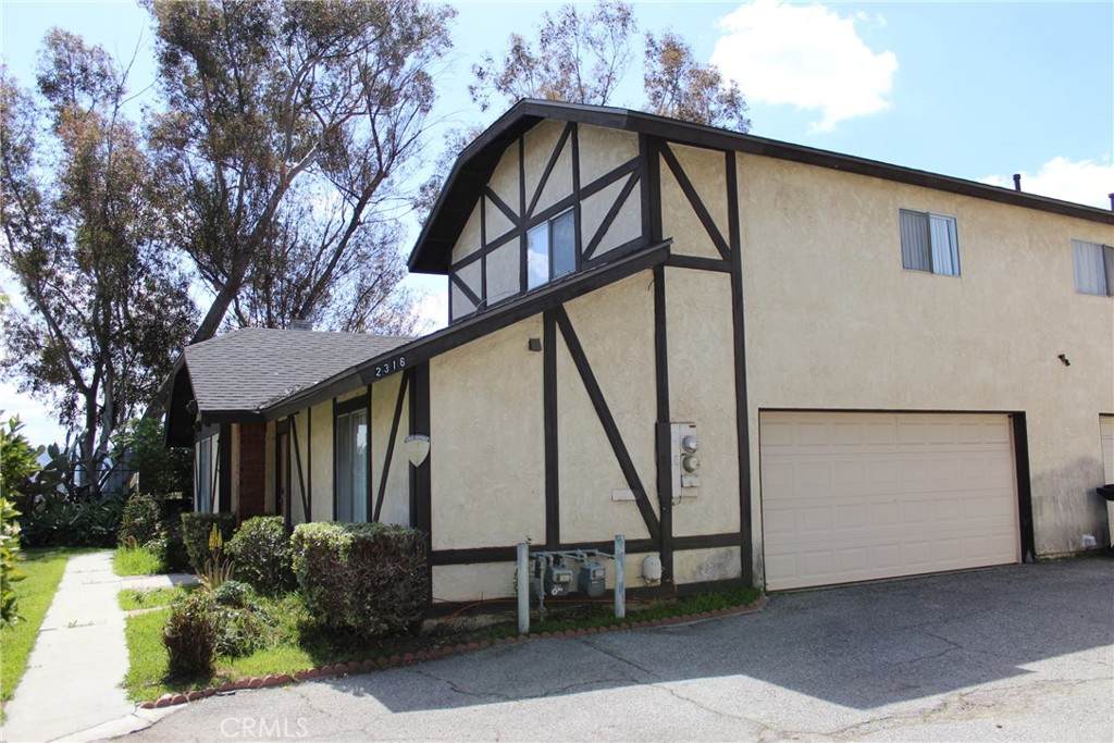2316 Cravath Court - Photo 1