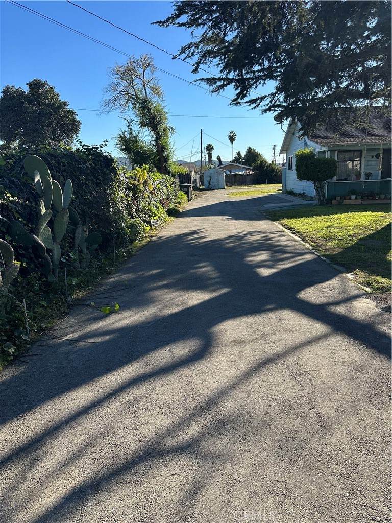 https://bt-photos.global.ssl.fastly.net/socal/orig_boomver_1_432311864-2.jpg