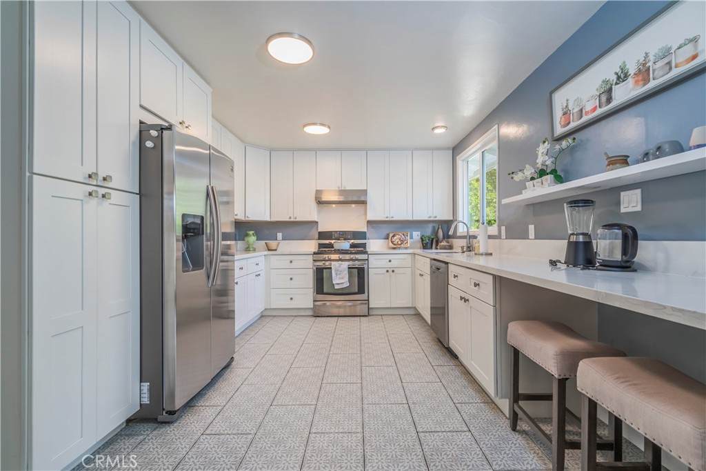 114 Dexter Street - Photo 1