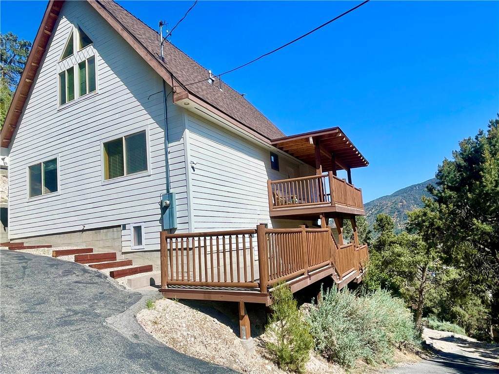 3821 North End - Photo 1