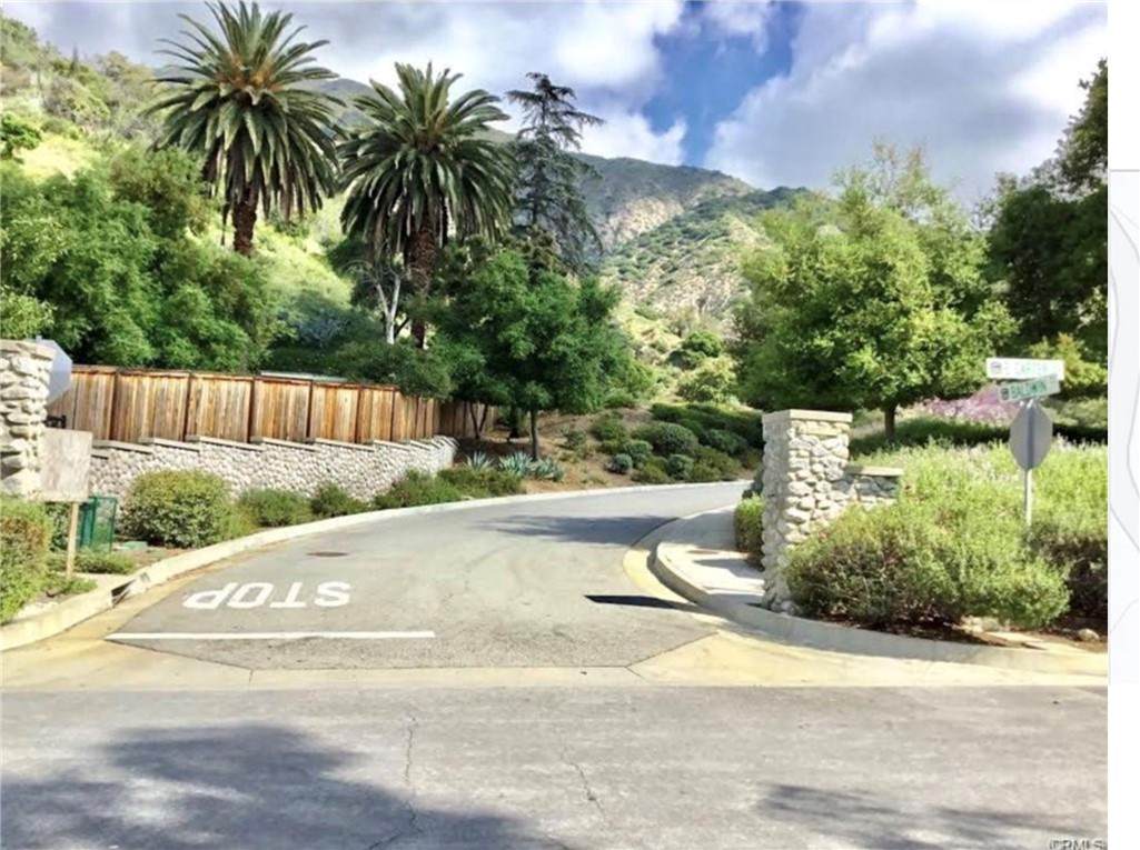 https://bt-photos.global.ssl.fastly.net/socal/orig_boomver_1_432381611-3.jpg