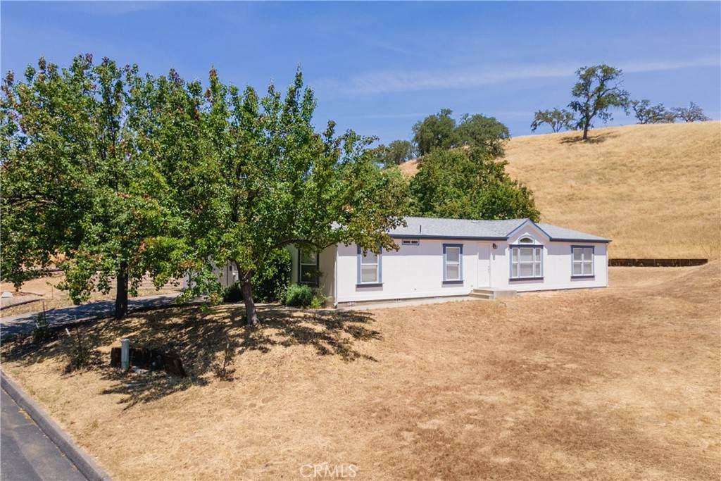 2726 Bridle Trail Lane - Photo 1