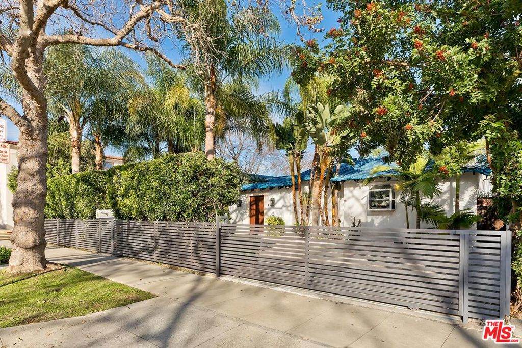 200 Linden Drive - Photo 1