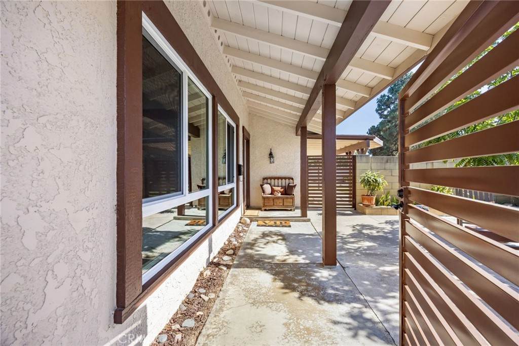https://bt-photos.global.ssl.fastly.net/socal/orig_boomver_1_432441773-2.jpg
