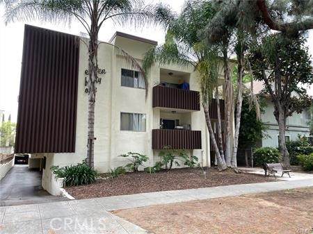 1141 Pine - Photo 1