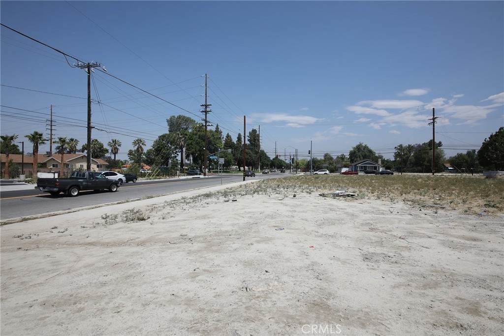 https://bt-photos.global.ssl.fastly.net/socal/orig_boomver_1_432535676-2.jpg
