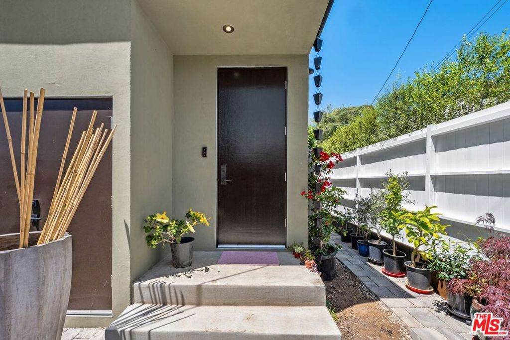 https://bt-photos.global.ssl.fastly.net/socal/orig_boomver_1_432560974-2.jpg