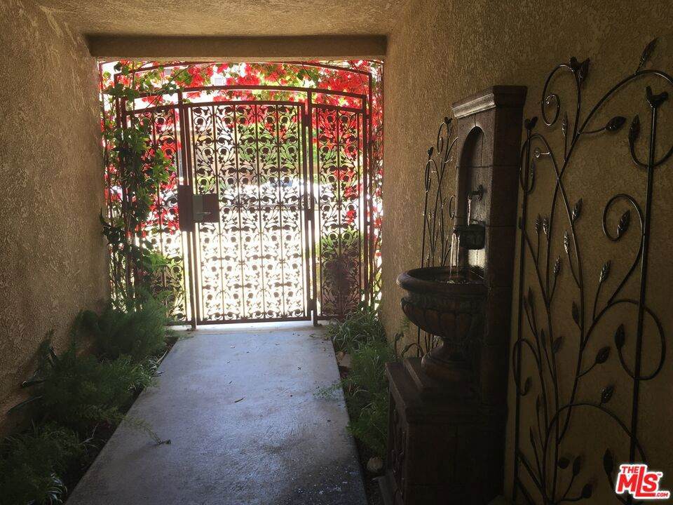 https://bt-photos.global.ssl.fastly.net/socal/orig_boomver_1_432566338-2.jpg