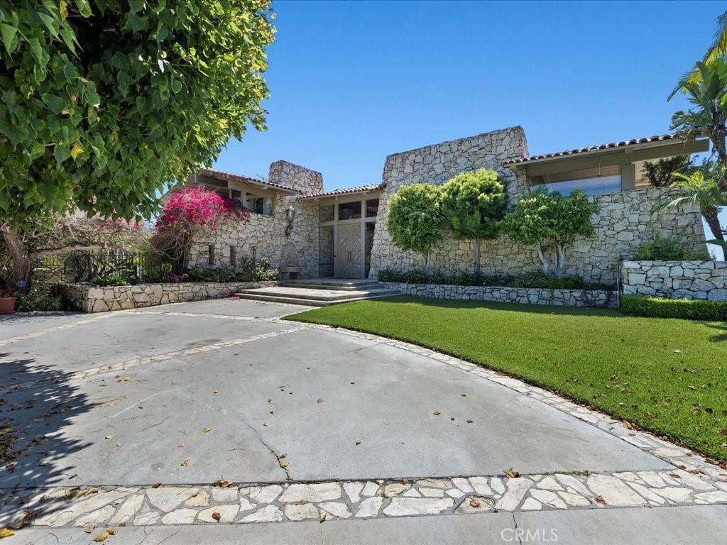 https://bt-photos.global.ssl.fastly.net/socal/orig_boomver_1_432594563-2.jpg