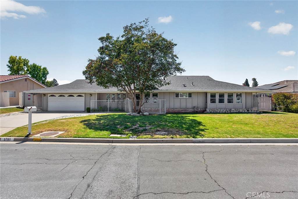 5761 Stradella - Photo 1