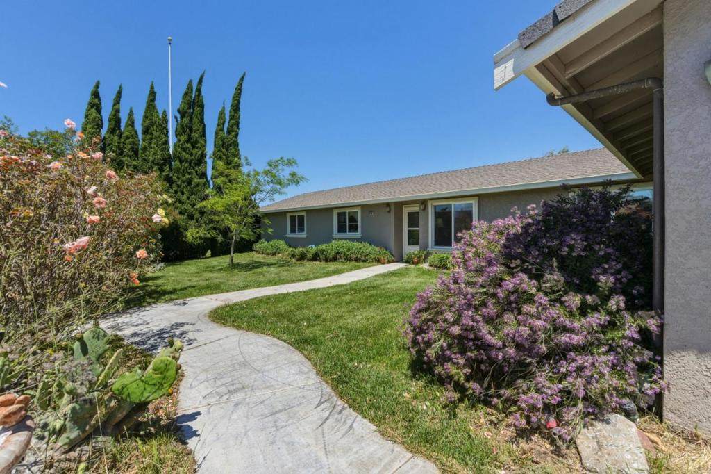 38780 Dinosaur Point Road - Photo 1