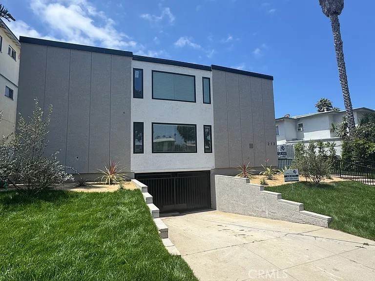 213 Calle Miramar - Photo 1