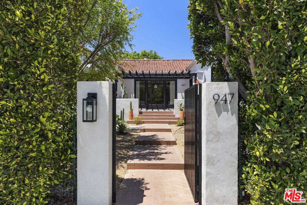 https://bt-photos.global.ssl.fastly.net/socal/orig_boomver_1_432659168-2.jpg
