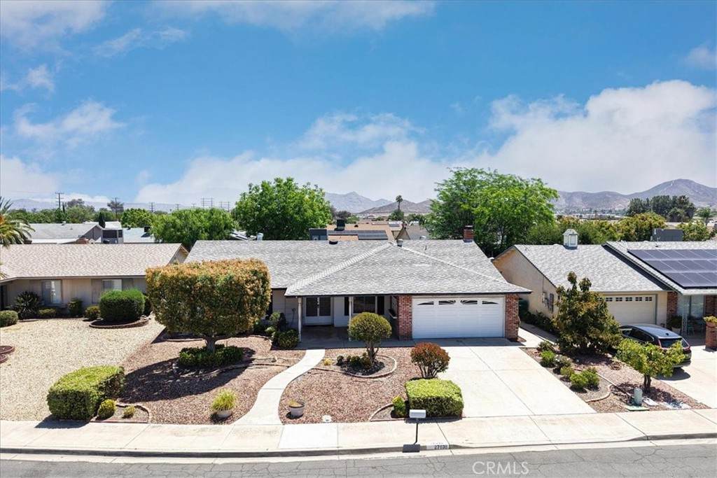 27038 Howard Street - Photo 1