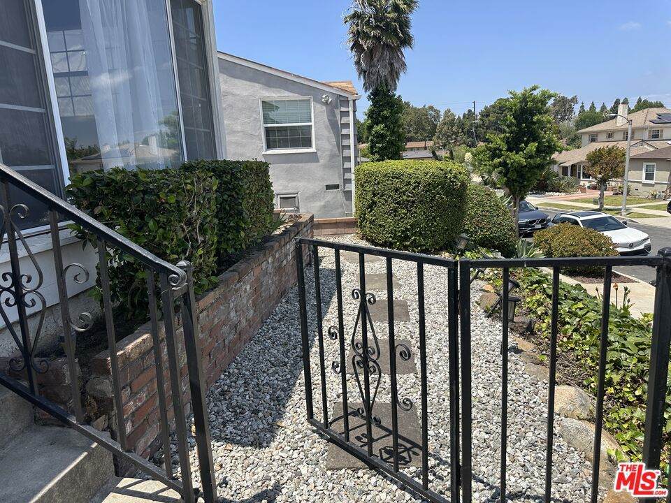 https://bt-photos.global.ssl.fastly.net/socal/orig_boomver_1_432913018-2.jpg