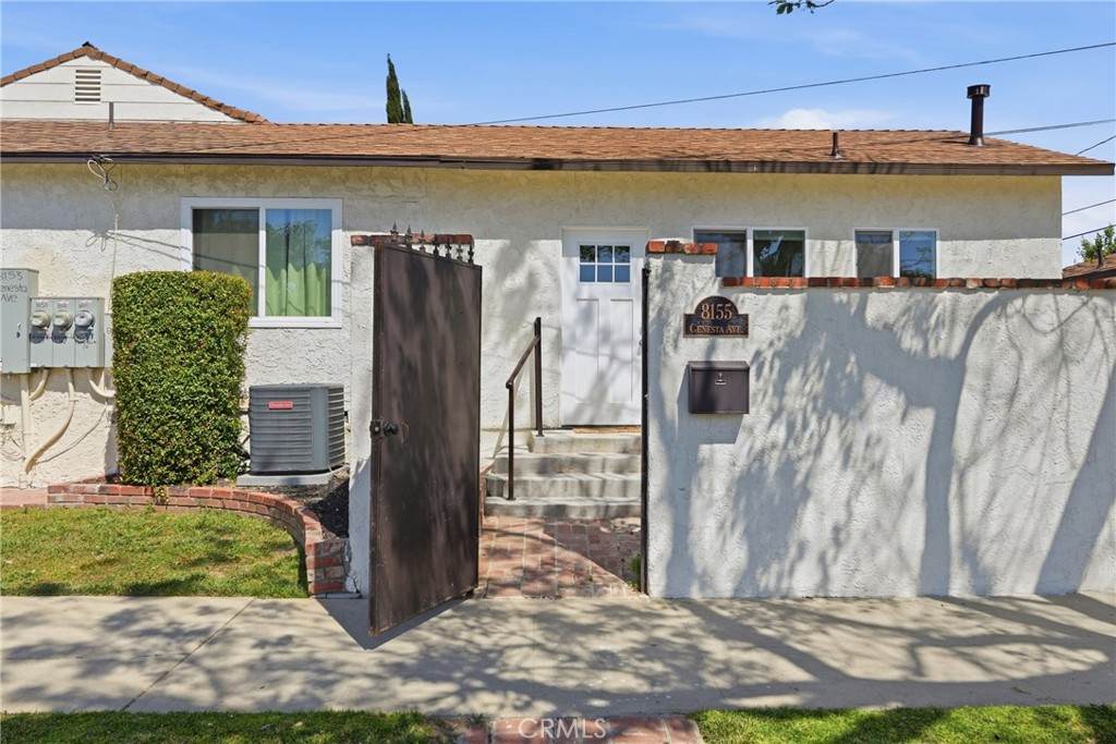 8155 Genesta - Photo 1