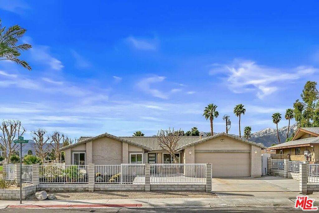 https://bt-photos.global.ssl.fastly.net/socal/orig_boomver_1_433115426-2.jpg
