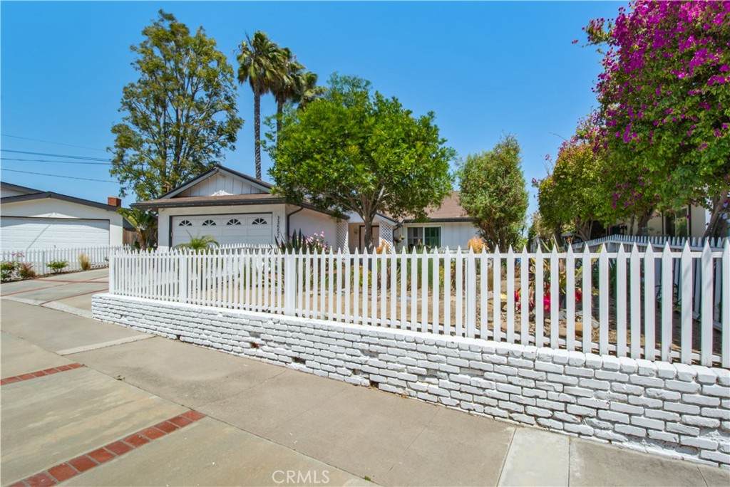 https://bt-photos.global.ssl.fastly.net/socal/orig_boomver_1_433387363-2.jpg