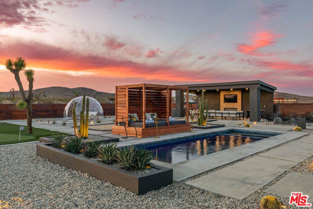 https://bt-photos.global.ssl.fastly.net/socal/orig_boomver_1_433419096-2.jpg