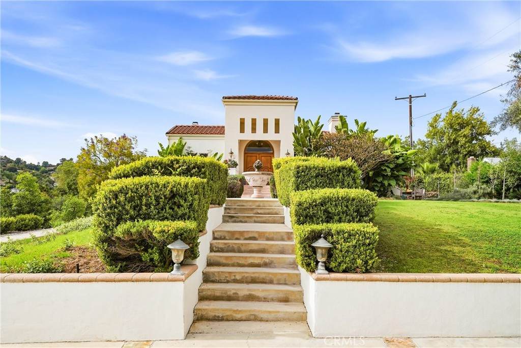 https://bt-photos.global.ssl.fastly.net/socal/orig_boomver_1_433419655-2.jpg