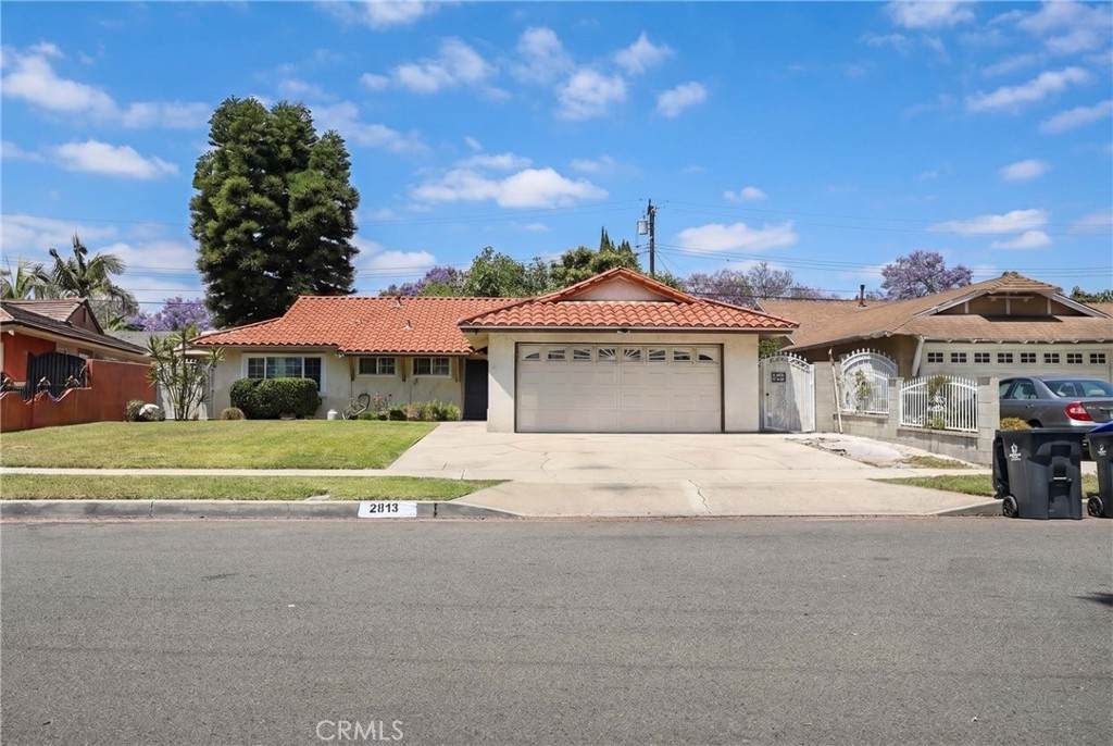 2813 Brook - Photo 1