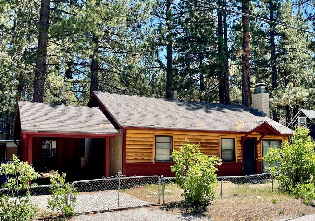 723 Fir - Photo 1