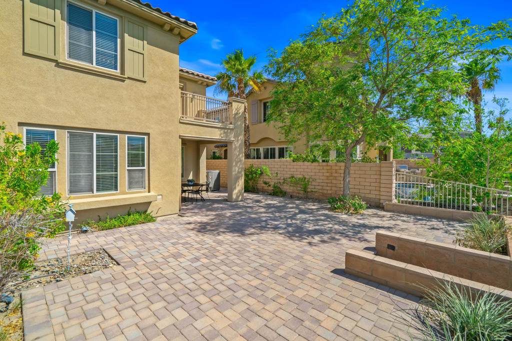 https://bt-photos.global.ssl.fastly.net/socal/orig_boomver_1_433450209-2.jpg