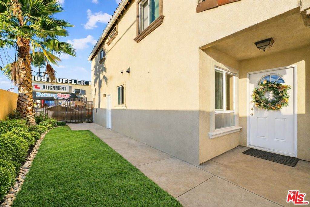 https://bt-photos.global.ssl.fastly.net/socal/orig_boomver_1_433451206-2.jpg