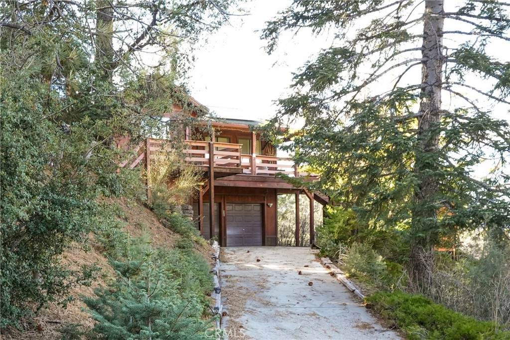 1709 Linden Drive - Photo 1