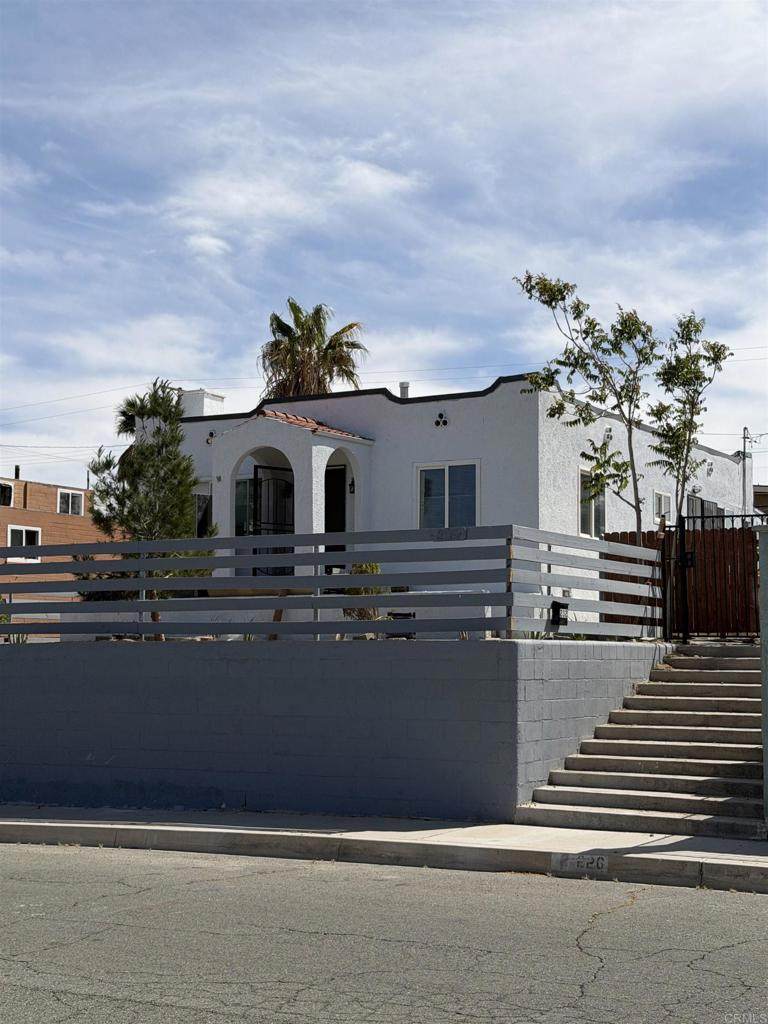 232 Fredricks Street - Photo 1