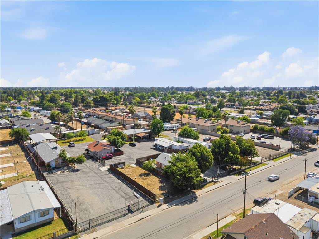 325 Mccord Ave - Photo 1