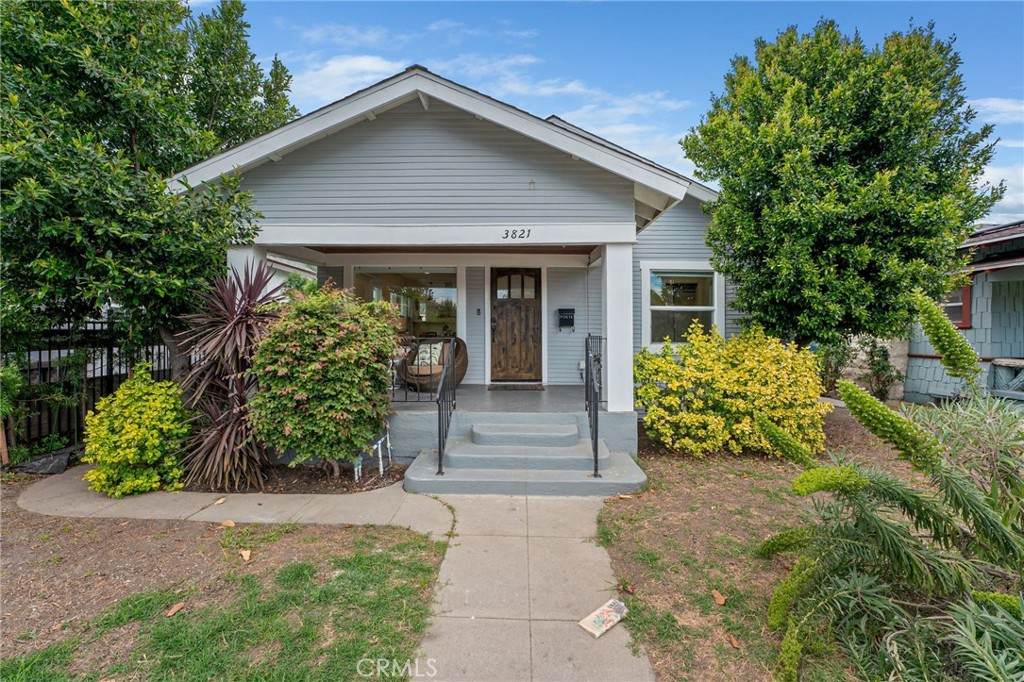 3821 Hobart Boulevard - Photo 1