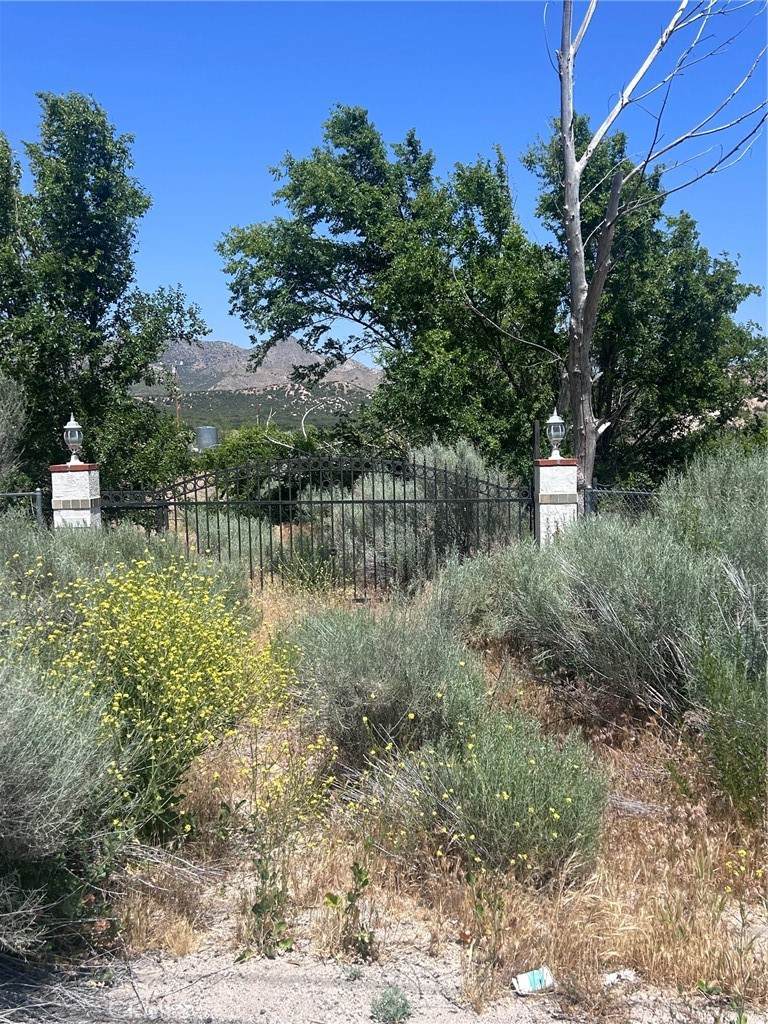 5065 Us Highway 138 - Photo 1