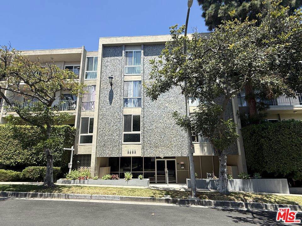 https://bt-photos.global.ssl.fastly.net/socal/orig_boomver_1_433917381-2.jpg