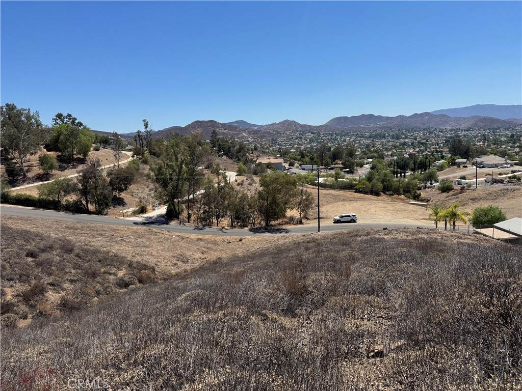 https://bt-photos.global.ssl.fastly.net/socal/orig_boomver_1_433975606-2.jpg