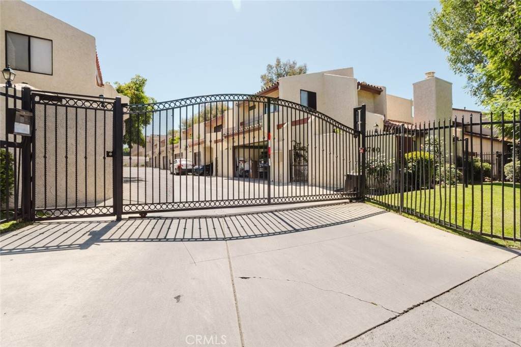 8740 Willis Avenue - Photo 1