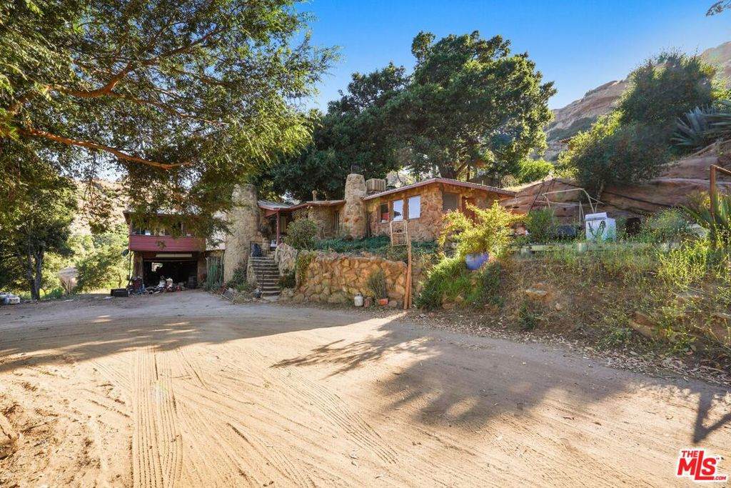 670 Bryant Drive - Photo 1