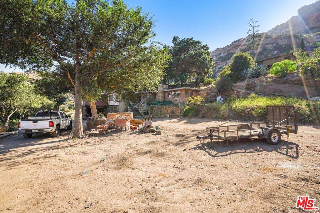 https://bt-photos.global.ssl.fastly.net/socal/orig_boomver_1_434024794-2.jpg