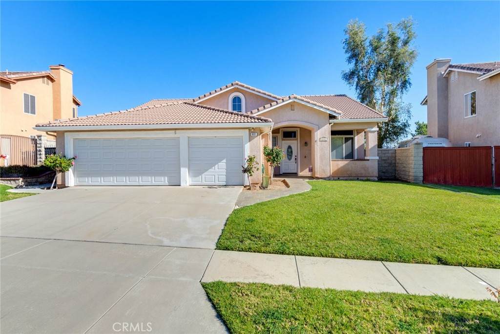 601 Bundy - Photo 1