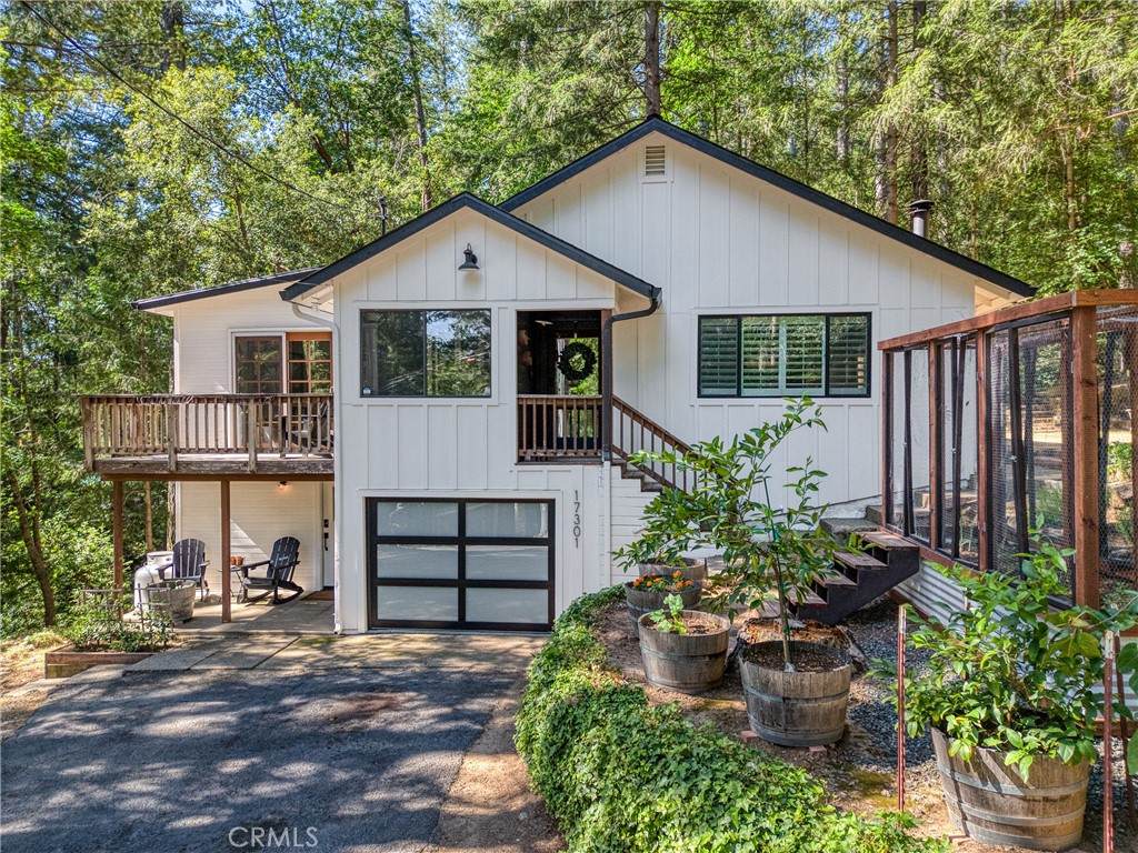 17301 Dogwood Way - Photo 1