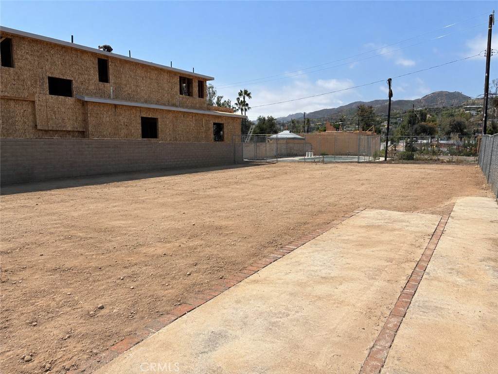 https://bt-photos.global.ssl.fastly.net/socal/orig_boomver_1_434358434-3.jpg
