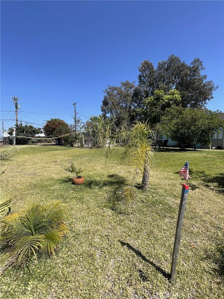 2410 Florida - Photo 1