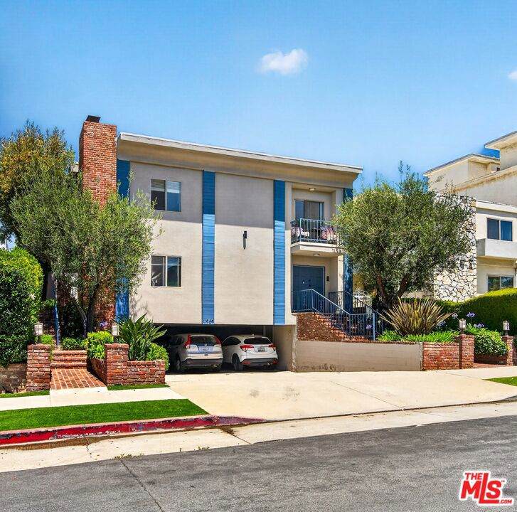https://bt-photos.global.ssl.fastly.net/socal/orig_boomver_1_434637201-2.jpg