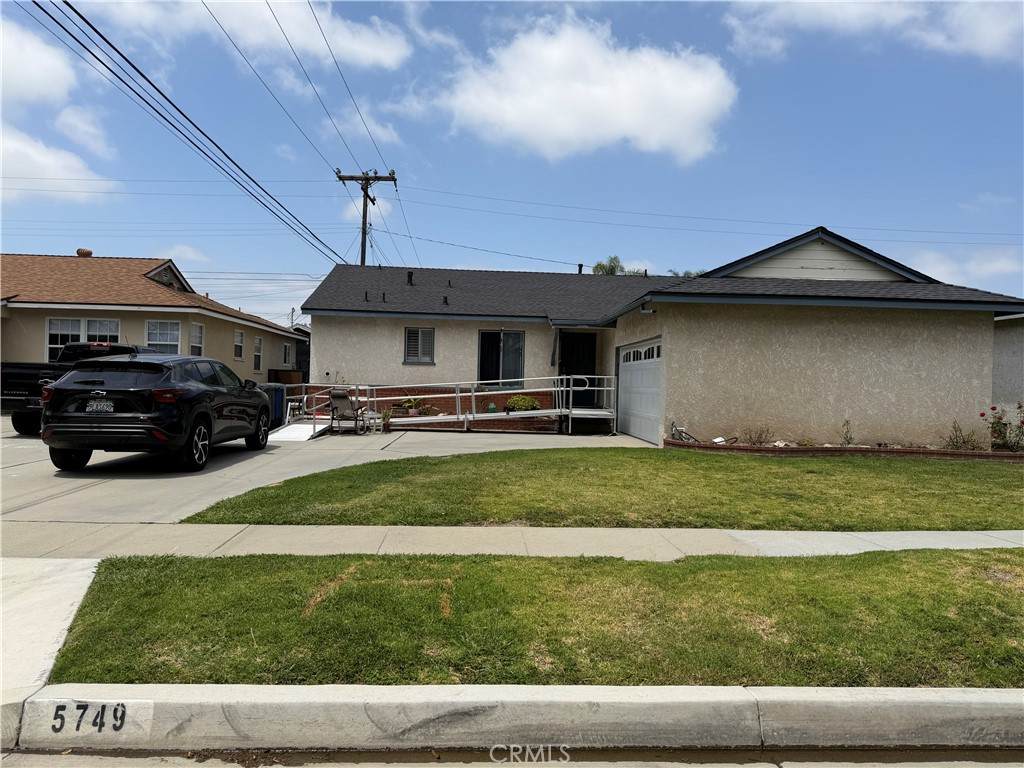 5749 Fanwood - Photo 1