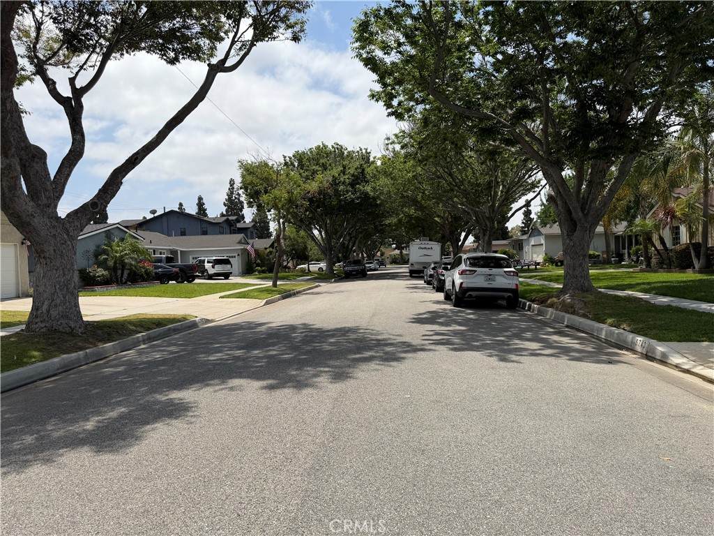 https://bt-photos.global.ssl.fastly.net/socal/orig_boomver_1_434657102-2.jpg
